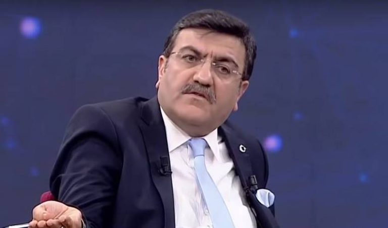 Yaşar Hacısalihoğlu Kimdir?