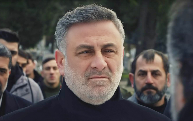 Turgut Tunçalp Kimdir?