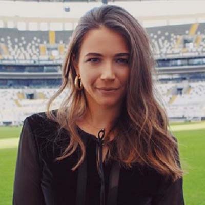 Melike Zobu kızı Hazal Kalkavan