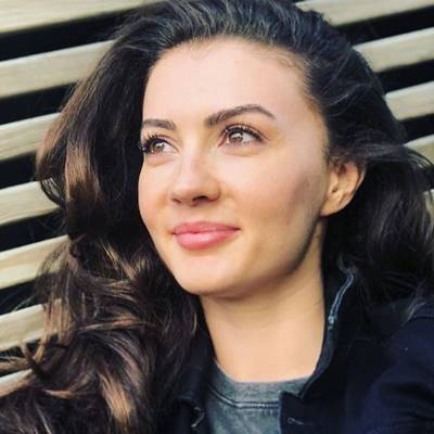 Burcu Özberk sevgilisi, sevgilileri, boy kilo, oynadığı diziler