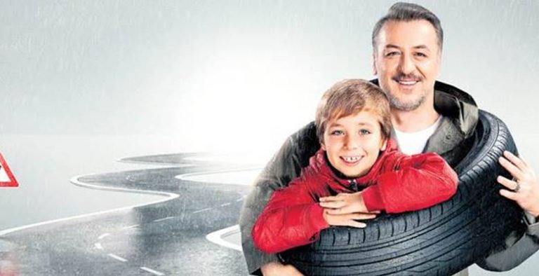 Mavi Rüzgar Falay kimdir?